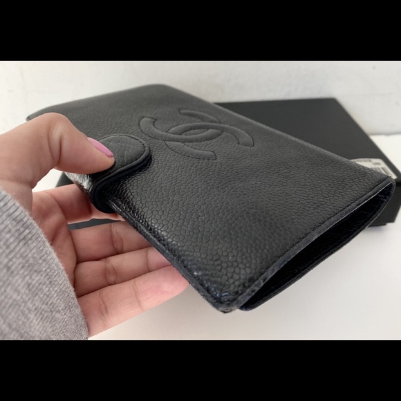 Chanel Cavair CC Timeless Wallet - Picture 5 of 8